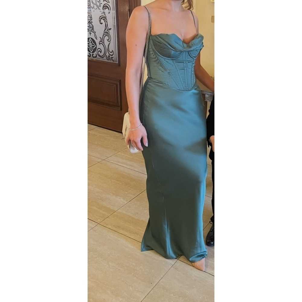 House of Cb Elegant Green Satin Evening Dress